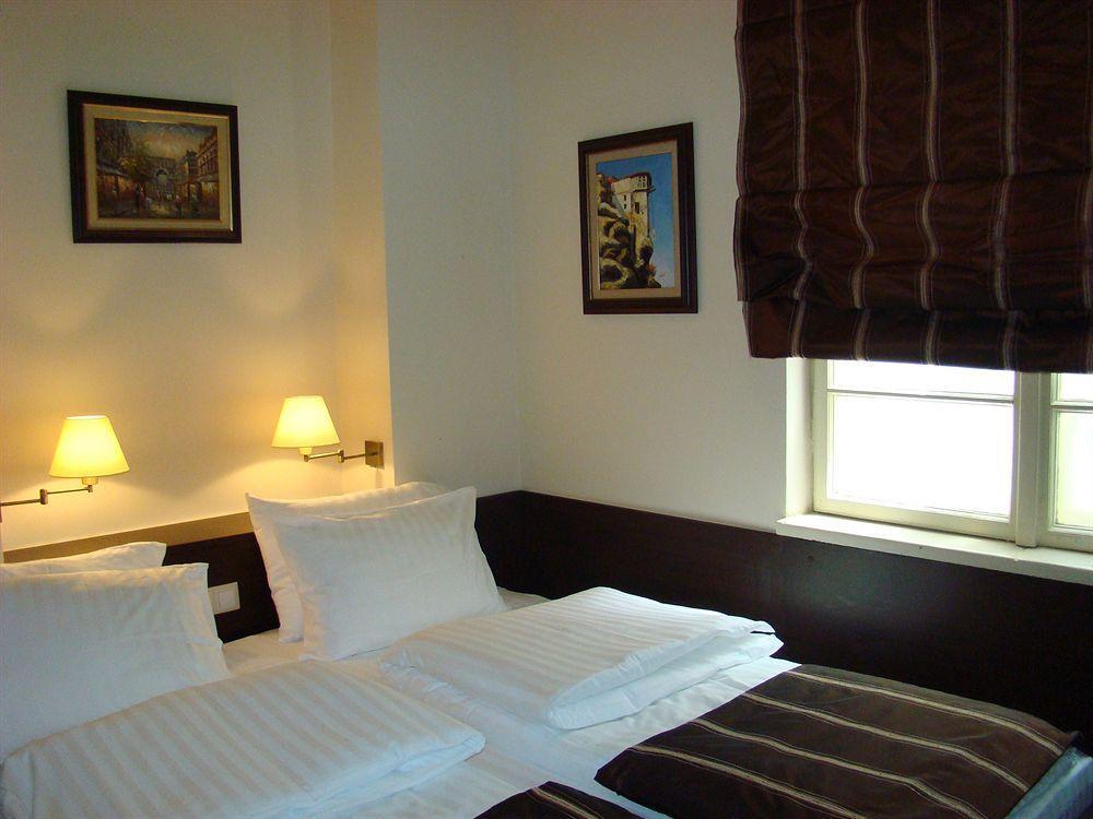 Hotel & Restaurant The House Sofia Ngoại thất bức ảnh